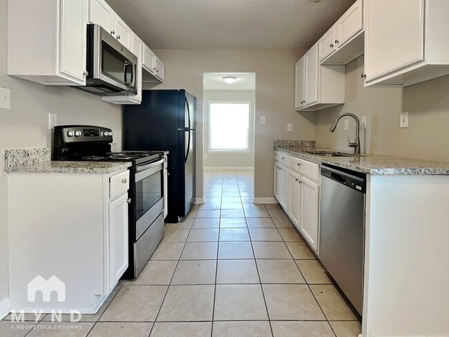 Photo - 7792 Lowrance Rd