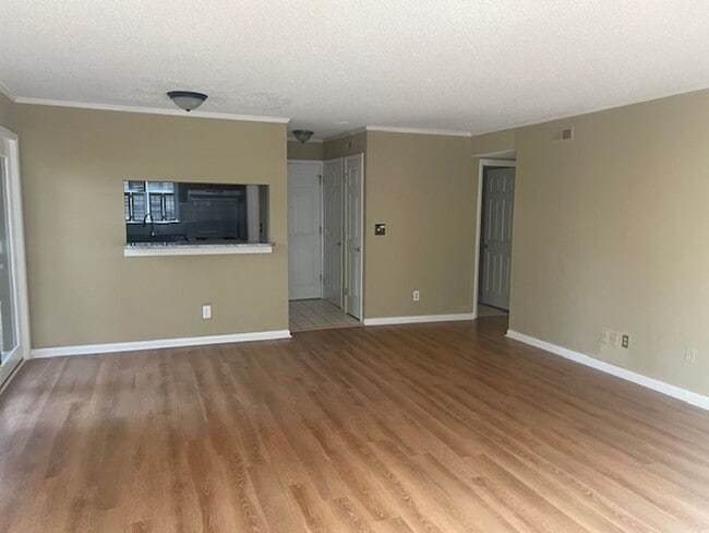 Photo - Perfectly located condo in Winston-Salem