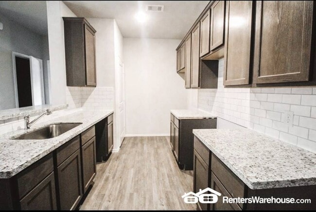 Building Photo - 26471 Joy Village Dr