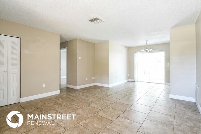 Photo - 10315 White Cedar St