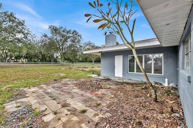 Photo - 815 Sherwood Dr