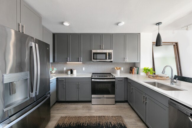 Building Photo - Sawyer Rental