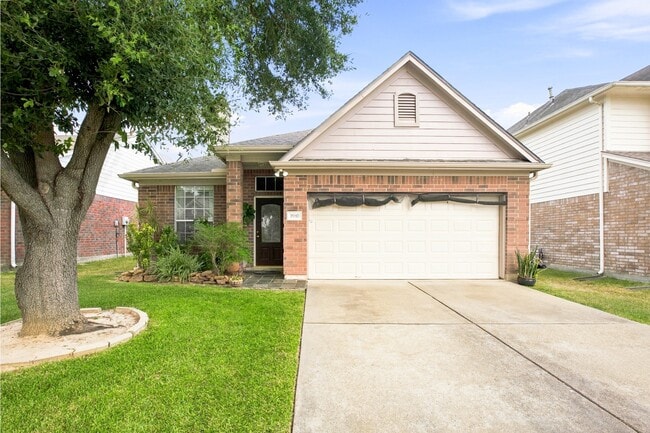 Building Photo - 2910 Green Valley Trail Dr