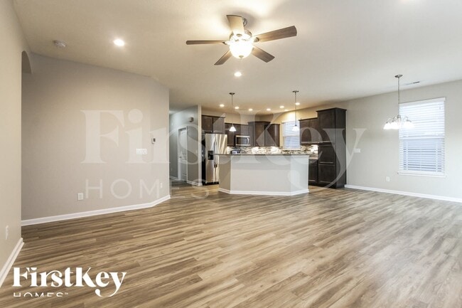 Photo - 1341 Blackthorne Trail N
