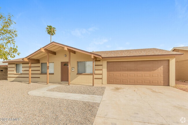 Building Photo - 7416 W Glenrosa Ave Rental