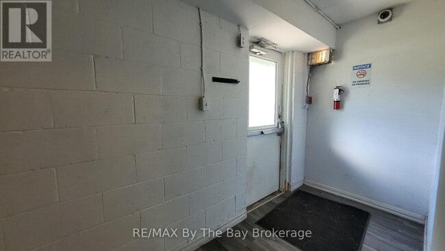 Photo - 280 River Rd E Unité A15