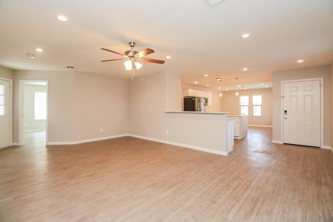 Photo - 3825 E Frances Ln