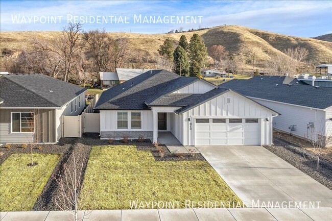 BRAND NEW NW BOISE/EAGLE AREA HOME BLENDS ... - BRAND NEW NW BOISE/EAGLE AREA HOME BLENDS ...