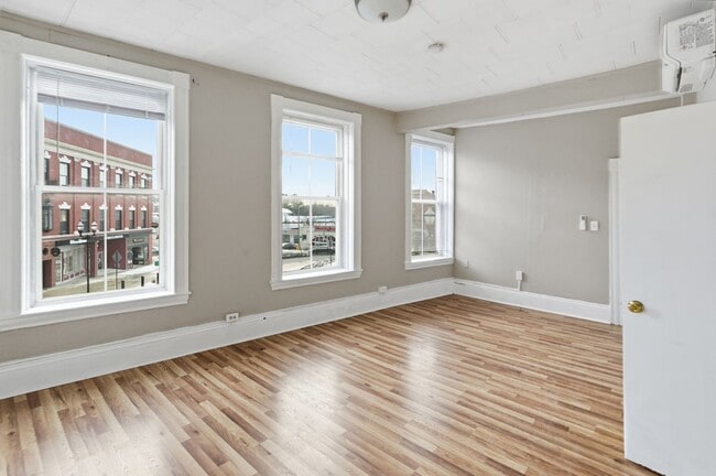 Photo - Your Hudson Home Awaits – 2 Bedrooms, Free Application, Pet Friendly Unit 1