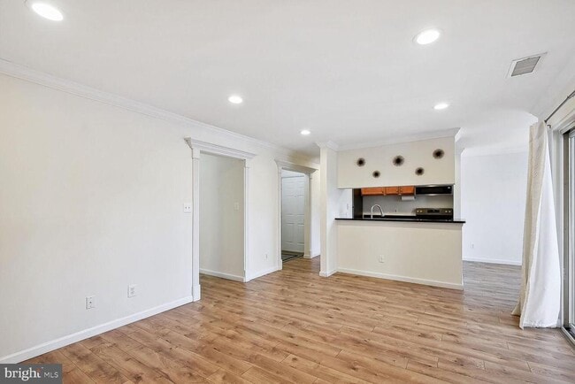 Photo - 11715 Olde English Dr Unidad F