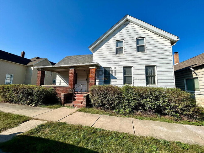 1209 1/2 Ohio Street - 1209 1/2 Ohio Street Unidad (upper ) Rental
