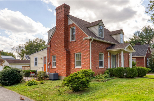 Photo - 2418 Manchester Rd