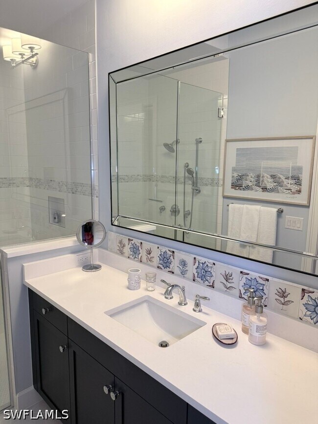 8963 Gustavia Ct