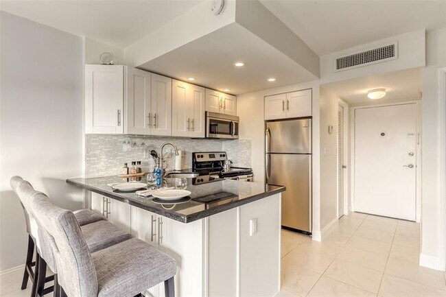 Photo - 2900 NE 30th St Unit 7D