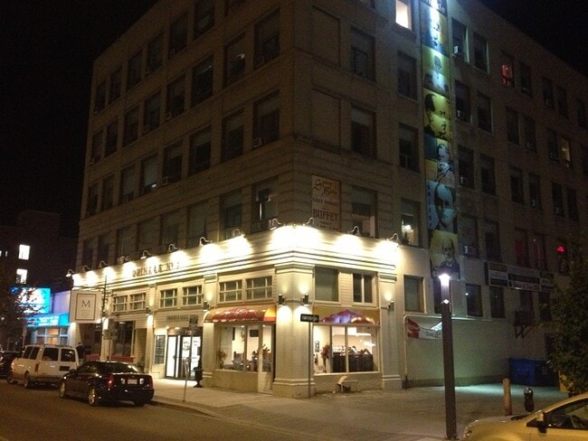 Building Photo - Drinkle No. 3 Apartments