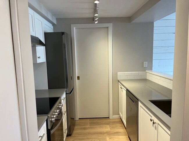 Photo - 2-973 W 7th Ave Unité 2