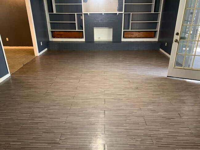 Photo - 3046 Hoyte Dr