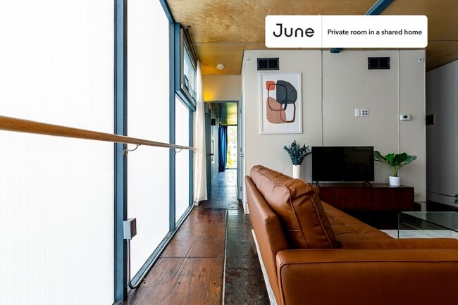 Photo - Room in Shared 6 bed/6 bath home Unidad 2B