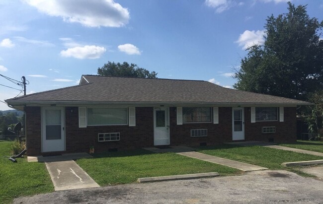 Building Photo - Lakeview Drive Bell 2503-2507 (Tri-plex) Unit 2503 L