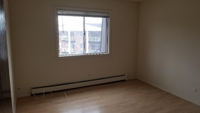Salem Walk Apartments