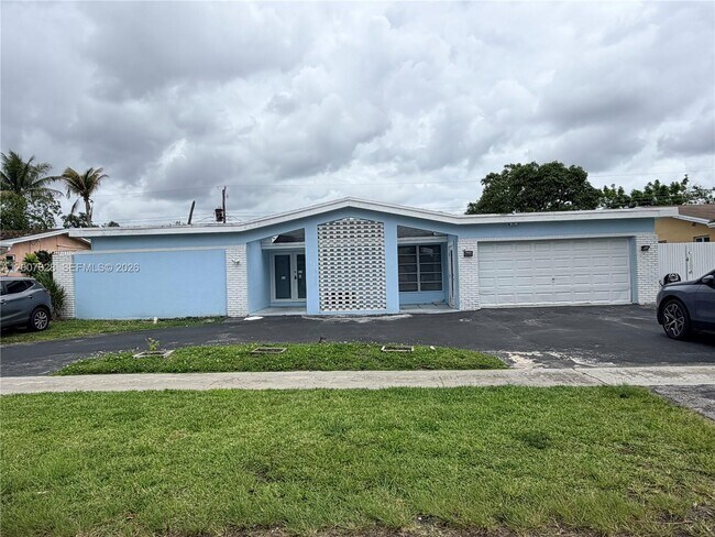 Photo - 7031 NW 20th St