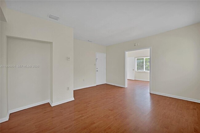 Photo - 109 NW 6th Ave Unit 8