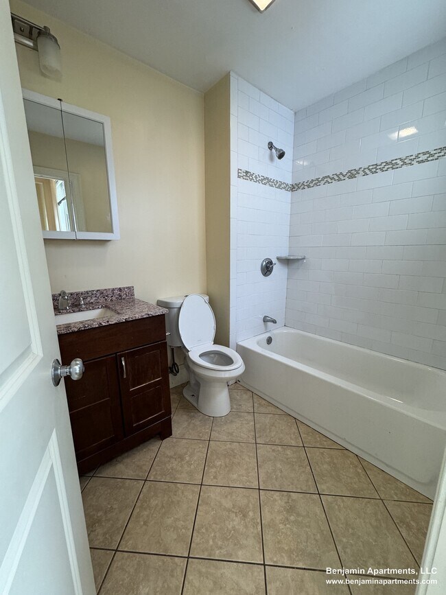 Photo - 25 Lothrop St Unit 1