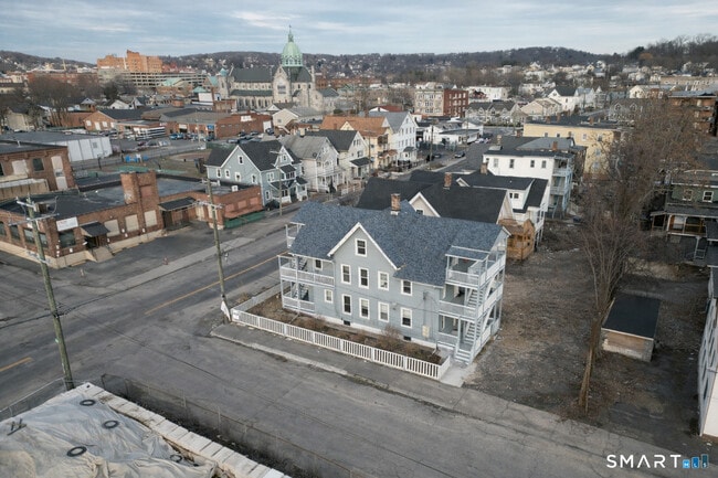 Photo - 69 W Liberty St Unit 3