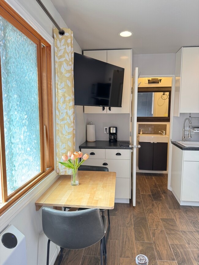 Photo - 313 S Rios Ave Unit Solana studio