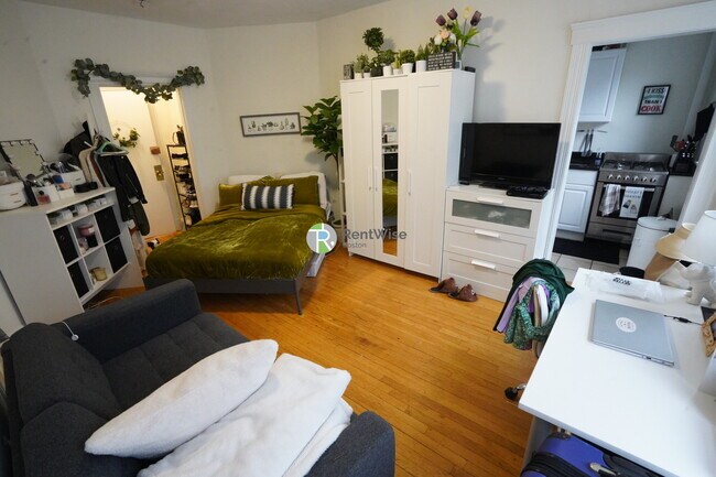 Photo - 78 Brainerd Rd Unidad 17