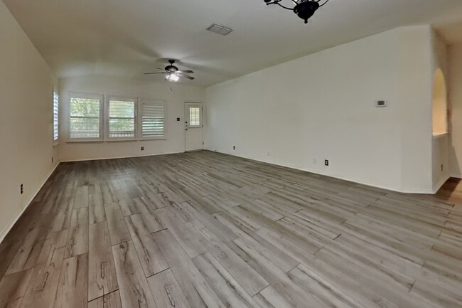 Photo - 4611 Echo Lake Dr