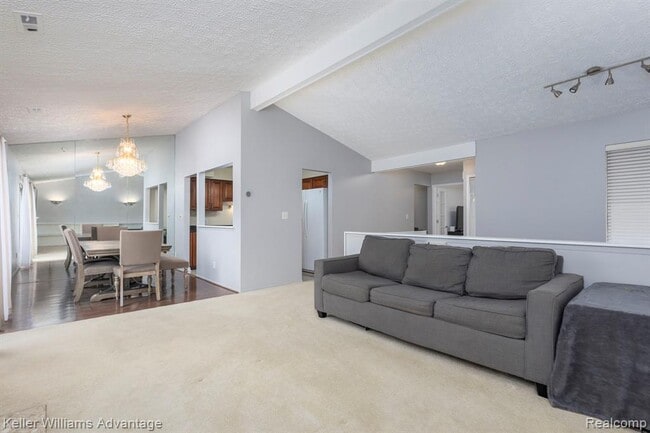 Photo - 24285 Evergreen Rd