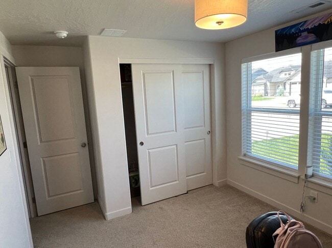 Photo - 3916 N Junebug St