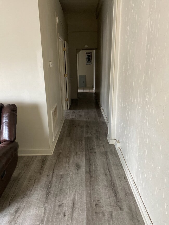 Hallway - 1630 S 6th St Unit 1630 S 6th Street