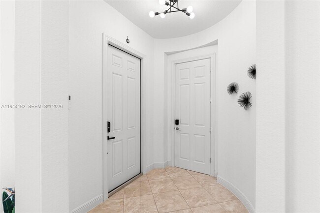 Photo - 10185 Cameilla St