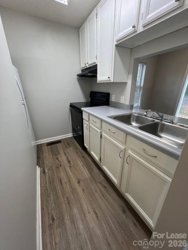 Photo - 8014 Pleasant Grove Rd