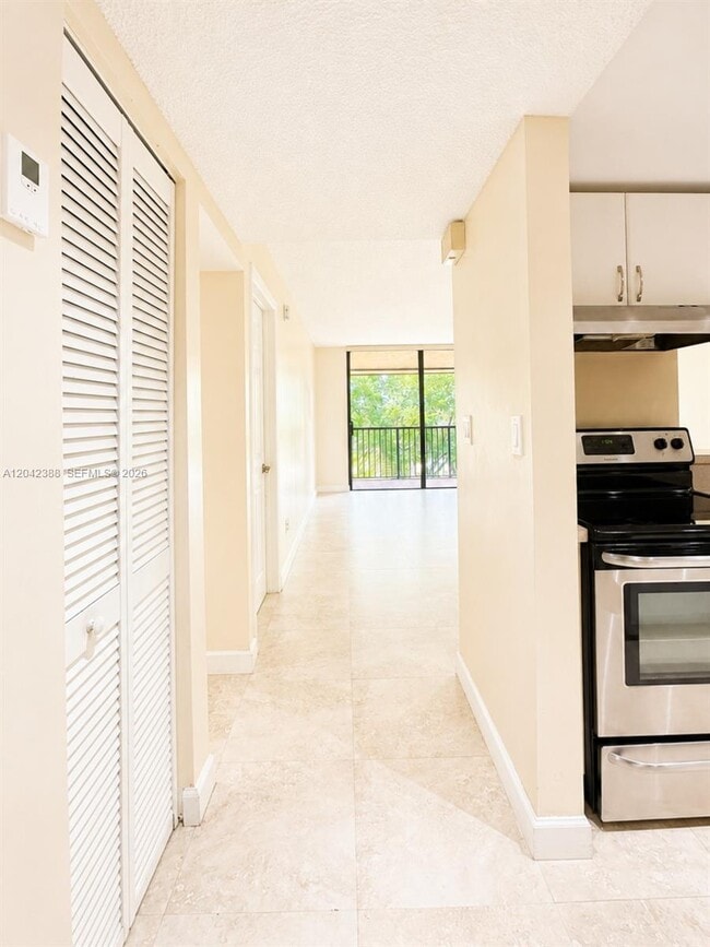 Photo - 14421 N Kendall Dr Unit 000