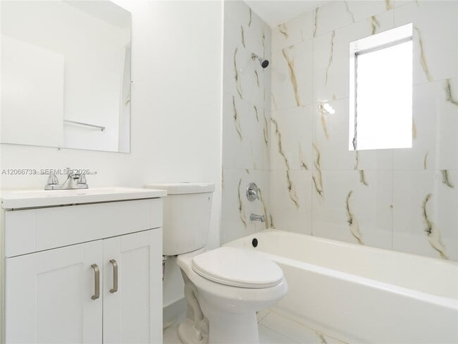 Photo - 7635 Dickens Ave Unit 8