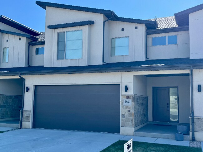 Building Photo - 1860 S Courtney Way