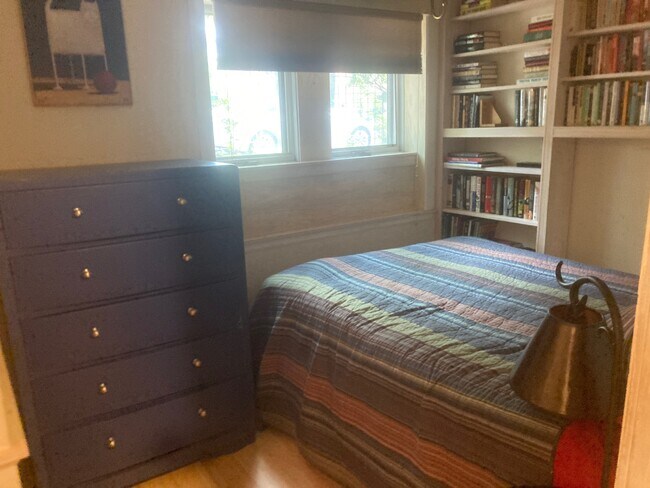 Photo - 2201 W Cortez St Unit Garden