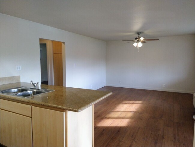 Photo - Iris Drive Unit 610 Iris Drive