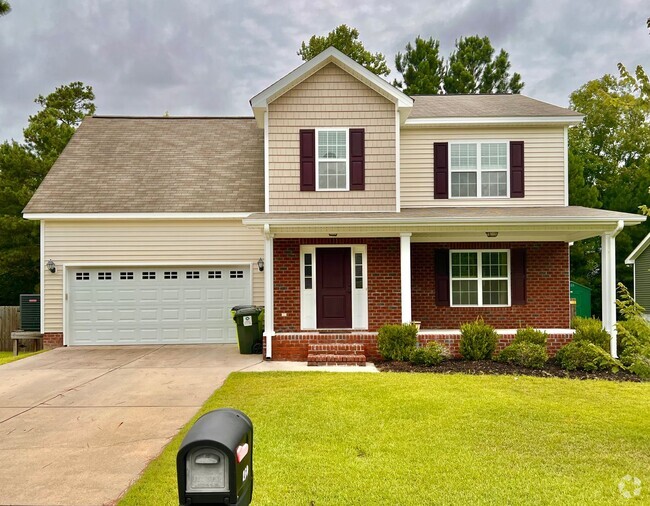 Building Photo - Sellhorn Heights Beauty, 4BR/2.5BA, Fenced... Rental