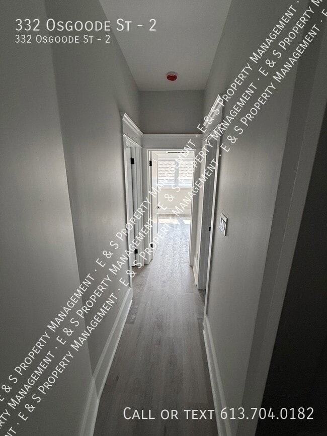 Photo - 332 Osgoode St Unit 2