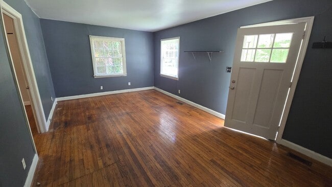 Photo - 2838 Ashton St
