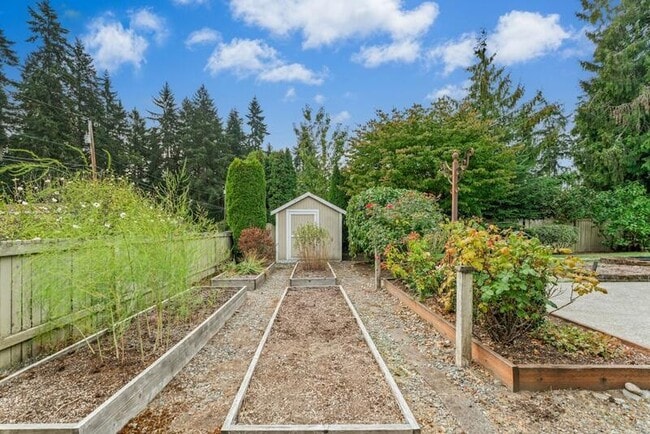 Photo - 6002 232nd St SW