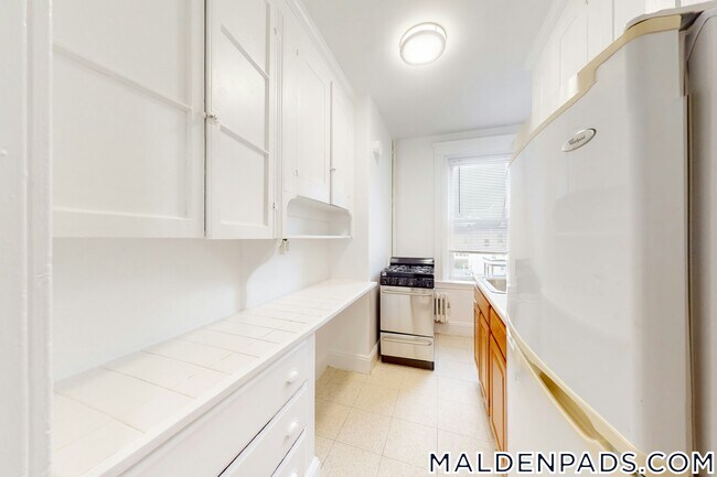 Photo - 170 Maple St Unit 207