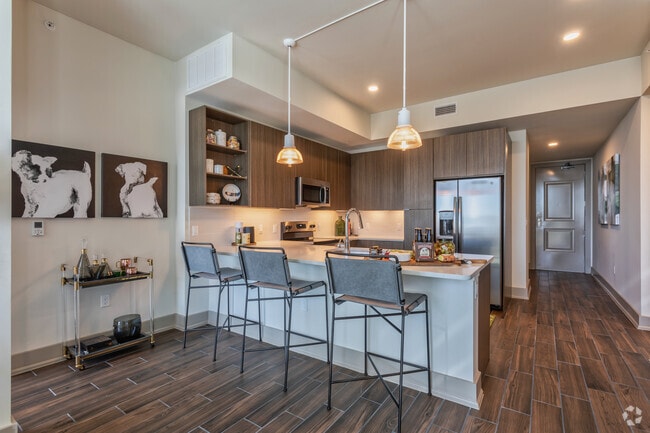 2BR, 2BA - 1272 SF B3 - Kitchen
