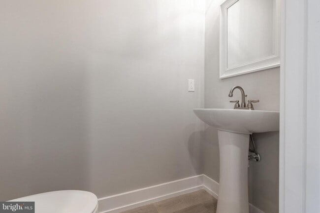 Photo - 2550 N Howard St Unit 2