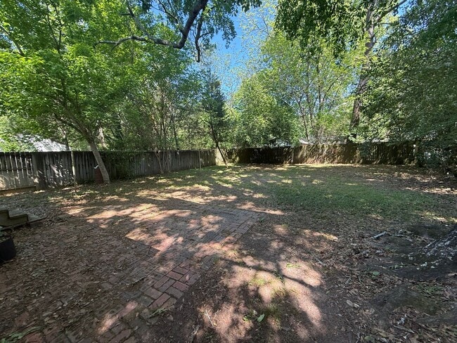 Photo - ** 3 bed 1 bath located close to downtown ** Call 334-366-9198 to schedule a self-showing