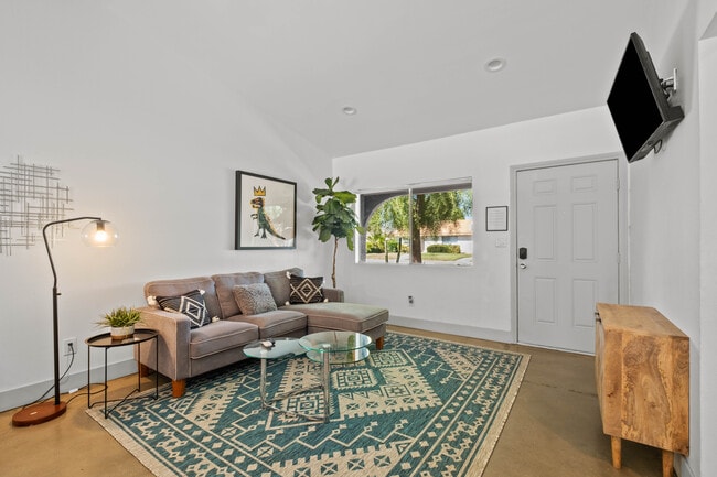 Photo - 41500 Maroon Town Dr Unidad 3